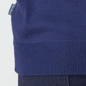 Closeup of Ribbed cuffs & hem