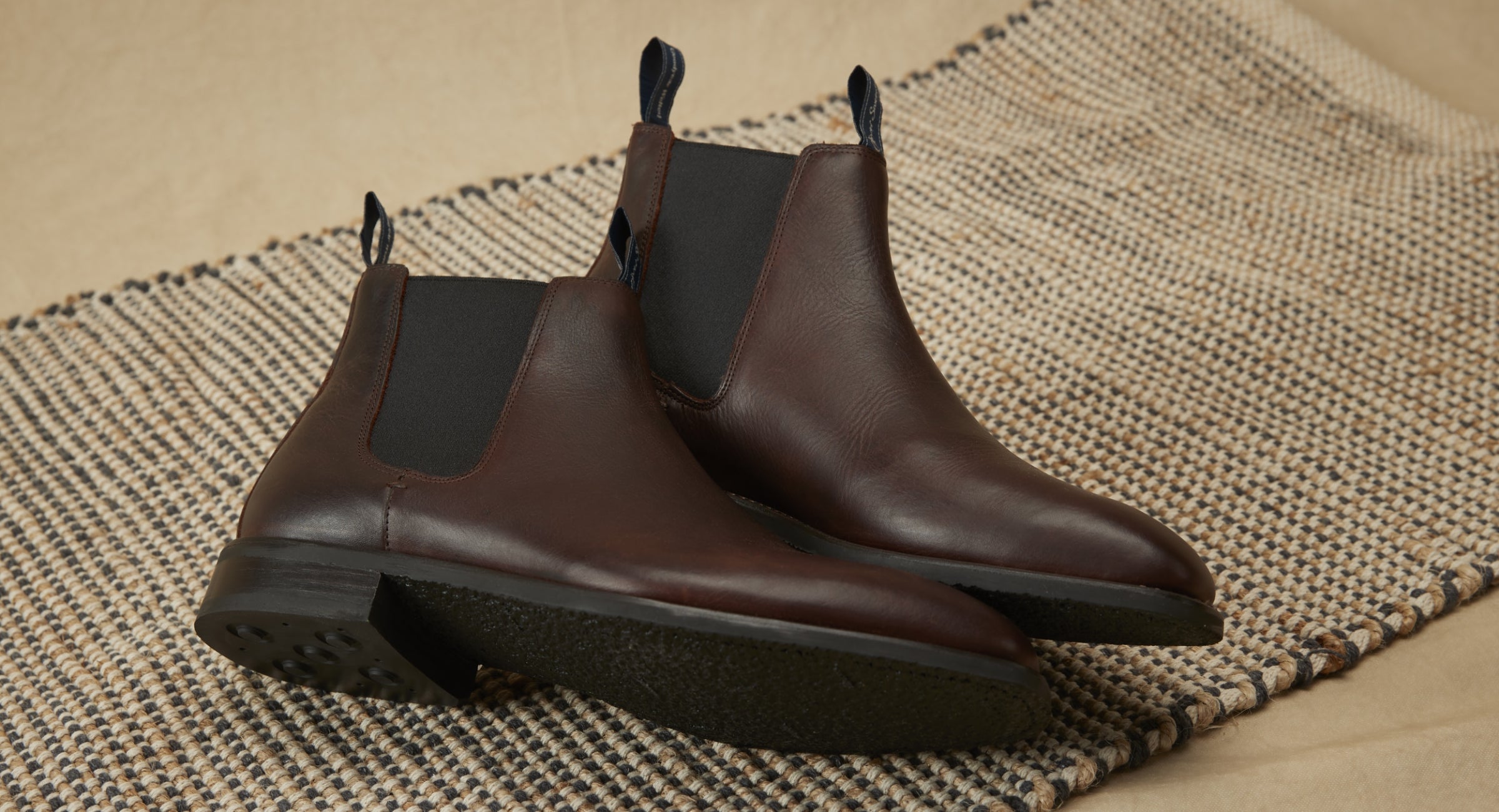 Light brown clearance chelsea boots mens