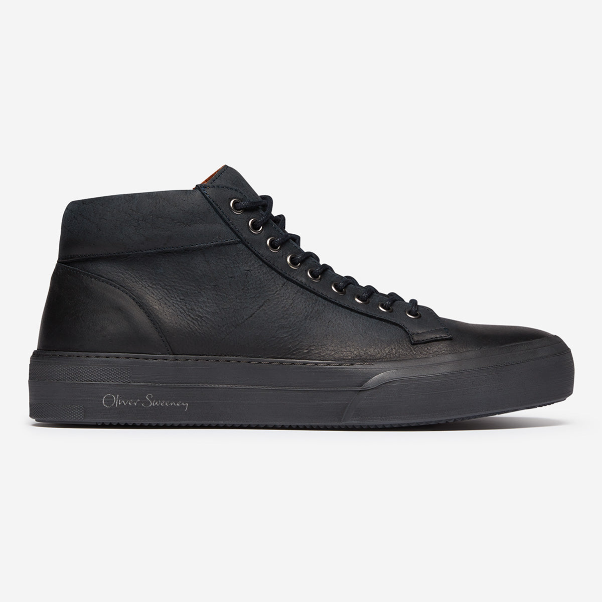 Manteigas Dark Navy | Leather Mid-cut Trainer | Oliver Sweeney